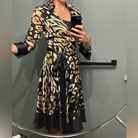 Zara 100% Silk Robe - Picture 3 of 11